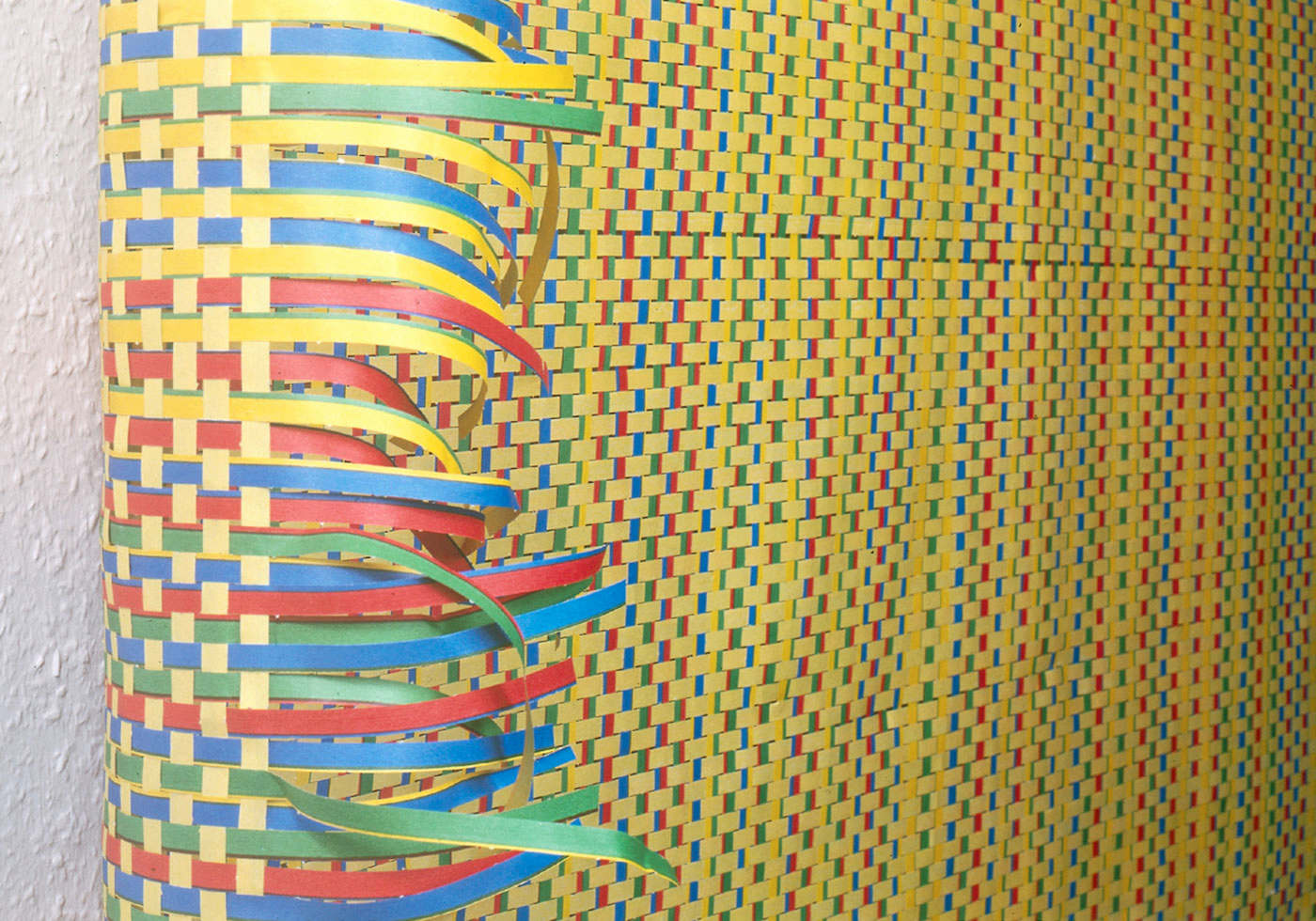  Luftschlangen, 350x350,  Detail,  Heike Klussmann,  K W Institutefor Contempory Art,  Berlin